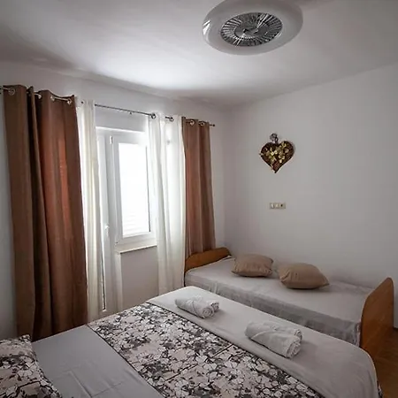 Zvjezdana Omiš